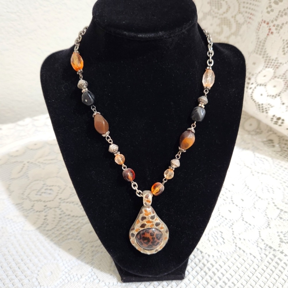 Pretty Womens Necklace